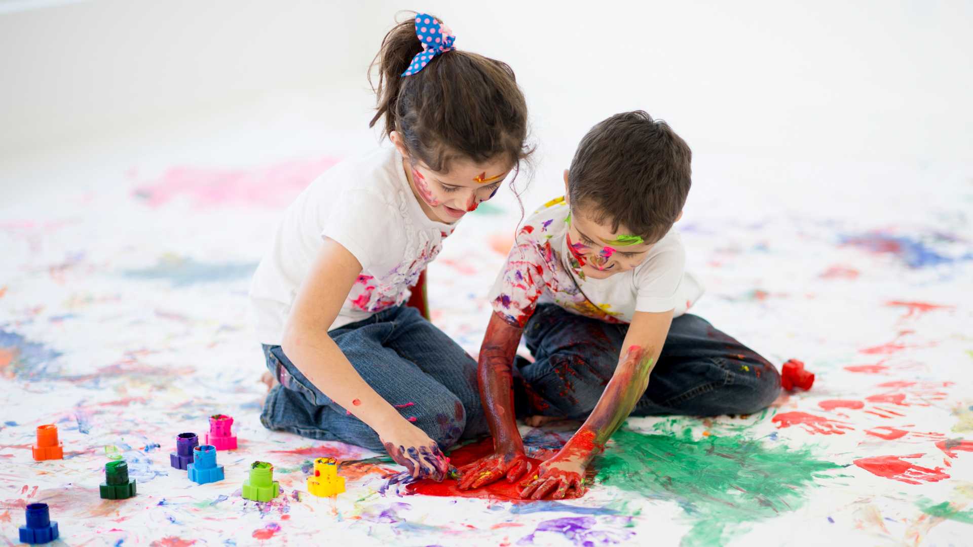 Creative art therapy session